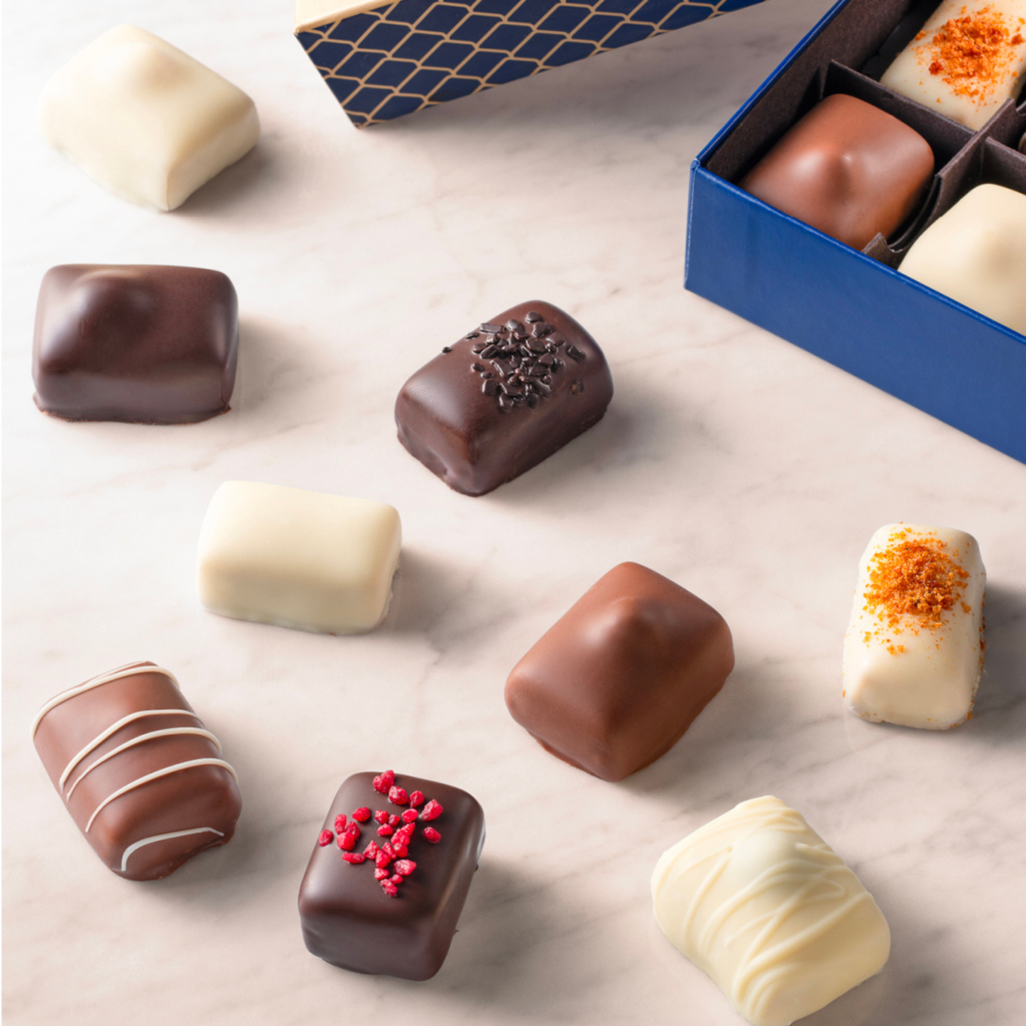 Small Manon Collection Gift Box, 135g