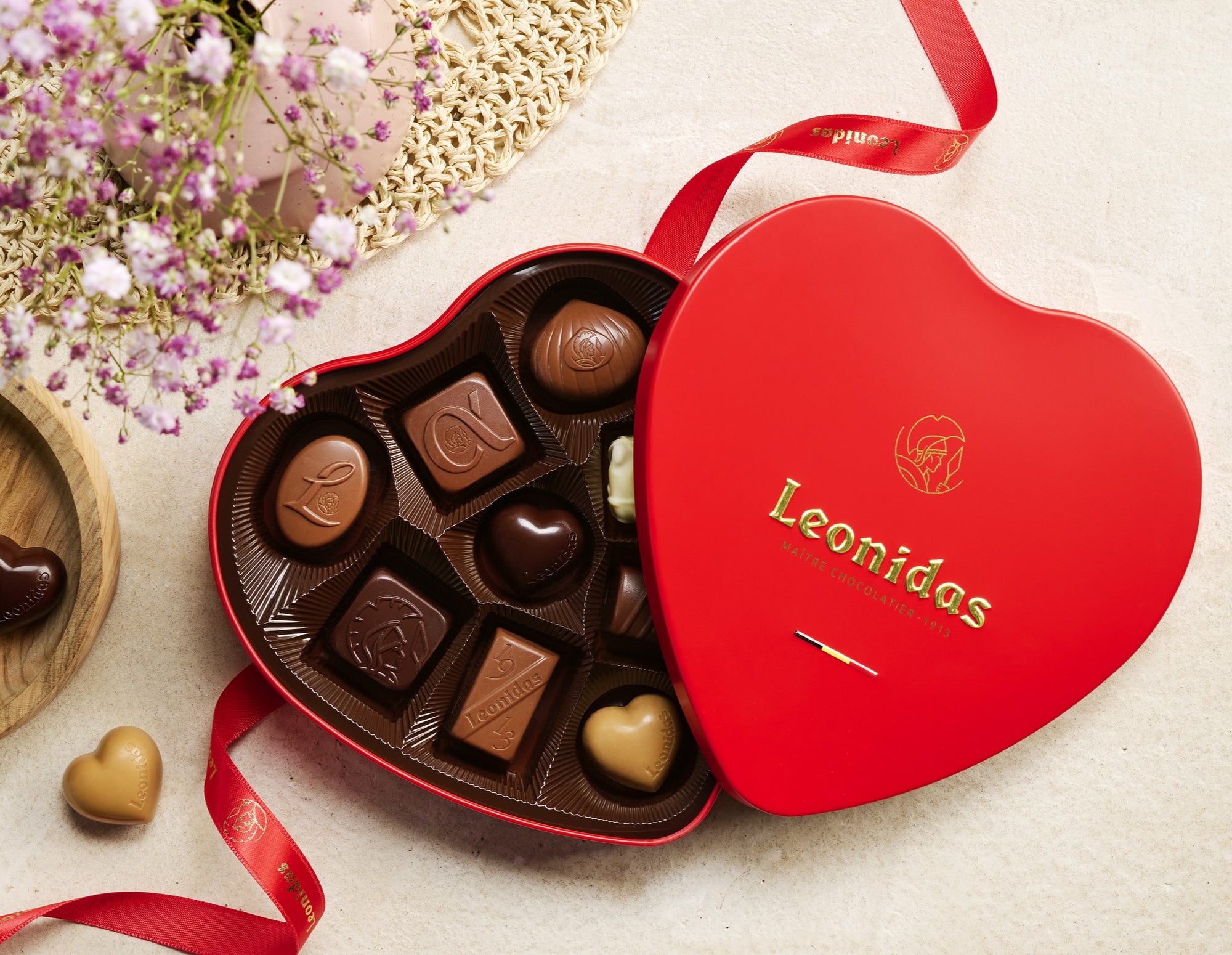 Red Heart Tin, 135g - Leonidas Online Ireland